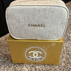 CHANEL Cream Cosmetic Pouch with Gold Logo